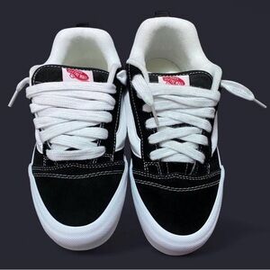 Vans Knu Skool